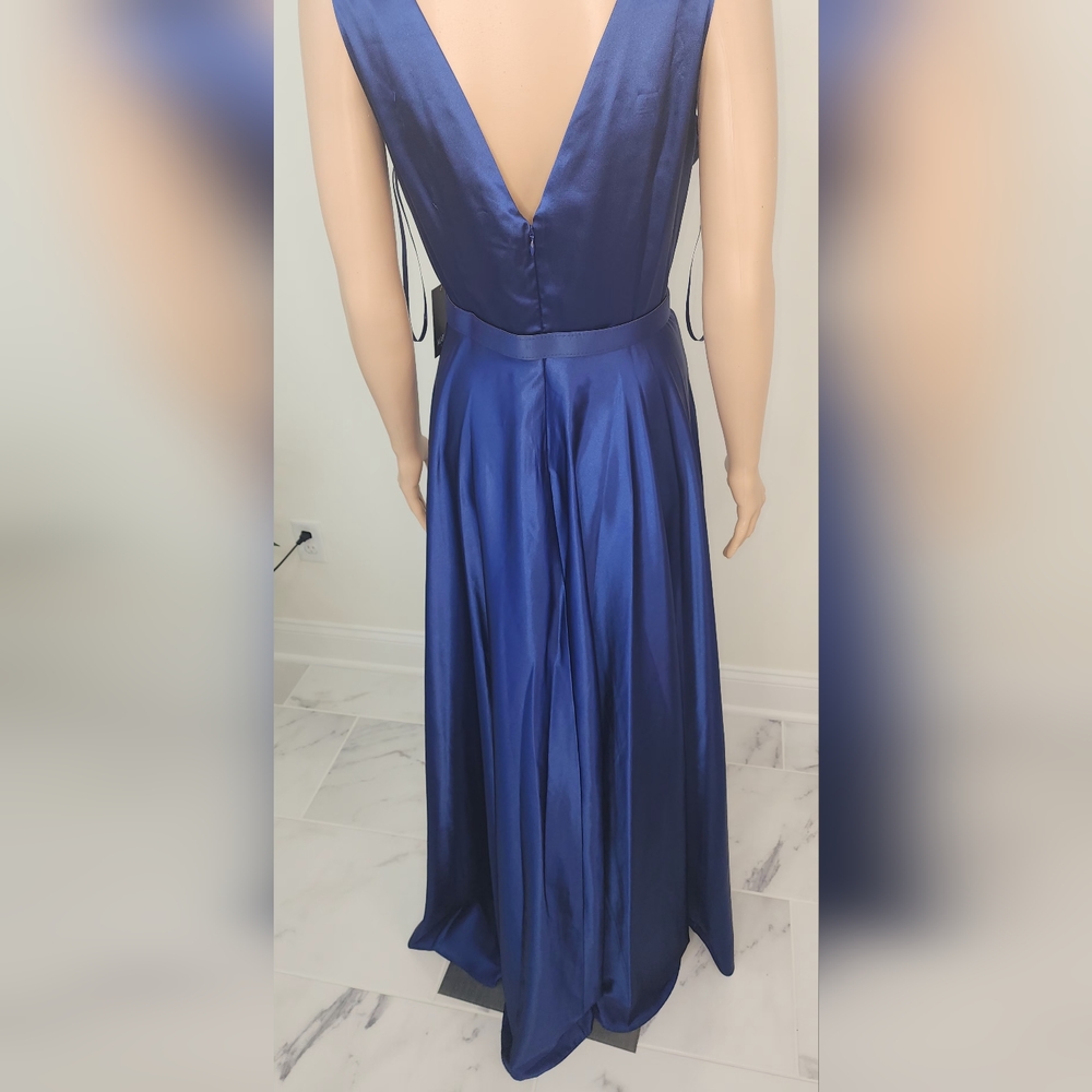 marina deep v belted stretched charmeuse gown - Picture 13 of 15